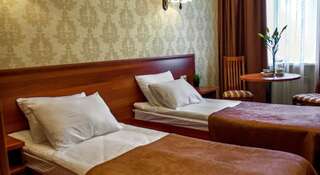 Гостиница Arbat Балаково Стандартный двухместный номер с 2 отдельными кроватями-1