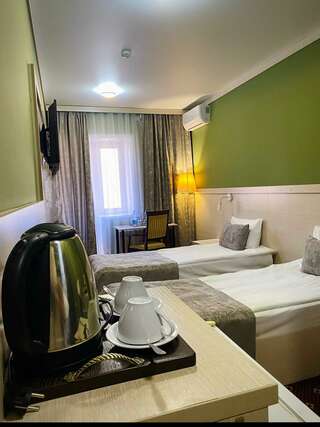 Гостиница Арбат Балаково Двухместный номер эконом-класса с 2 отдельными кроватями-4